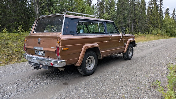 Jeep Cherokee 3 of 11