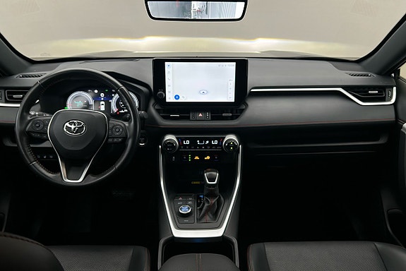 Toyota RAV4 Plug-in Hybrid 6 of 27