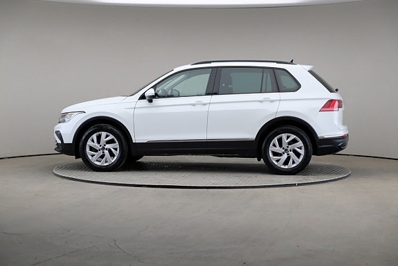 Volkswagen Tiguan 4 of 24