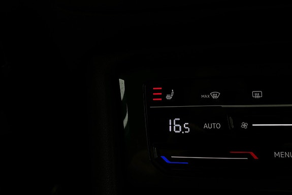 Volkswagen Tiguan 18 of 24