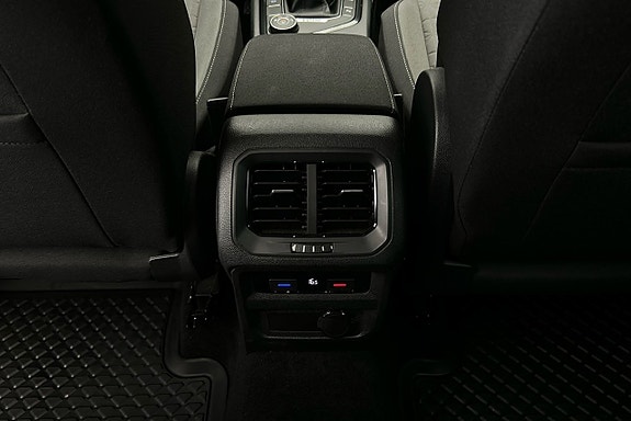 Volkswagen Tiguan 19 of 24