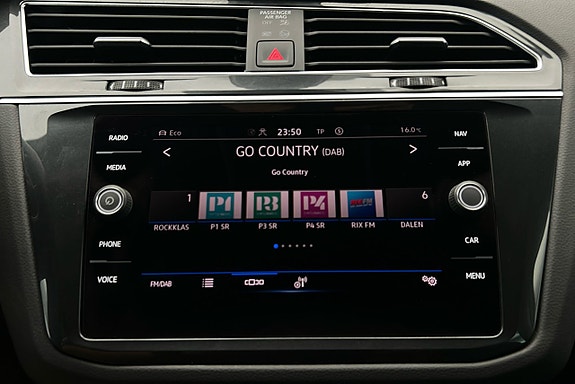 Volkswagen Tiguan 8 of 24