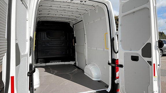 Volkswagen Crafter 11 of 12