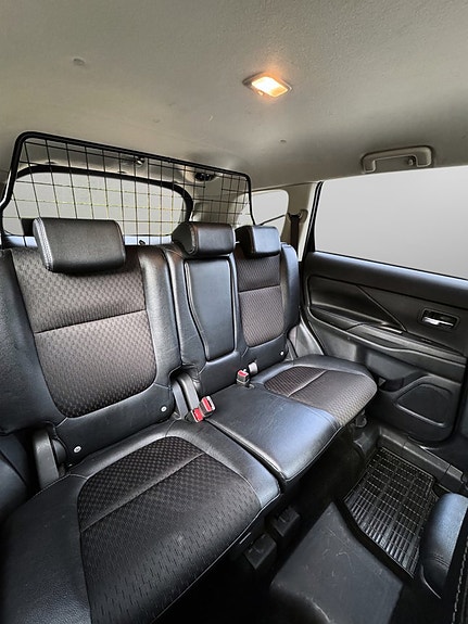 Mitsubishi Outlander 22 of 27