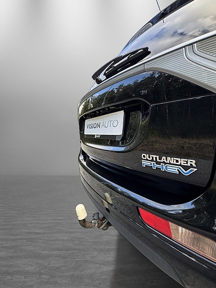 Mitsubishi Outlander 27 of 27