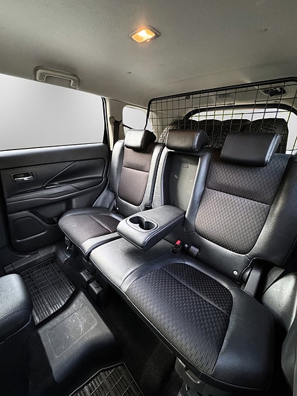 Mitsubishi Outlander 21 of 27