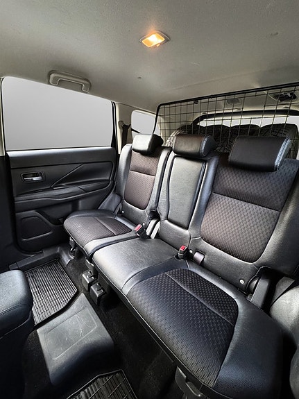 Mitsubishi Outlander 20 of 27