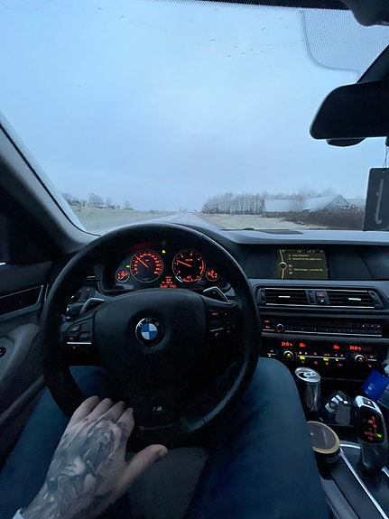 BMW 525d 6 of 8