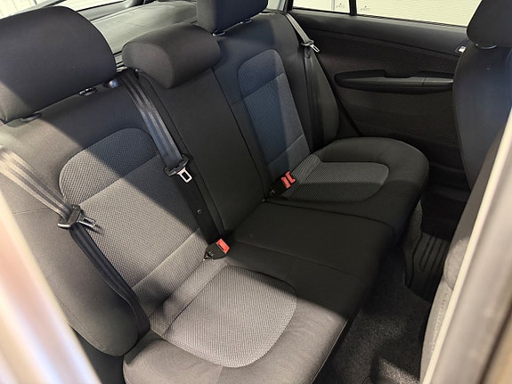 Skoda Fabia 11 of 13