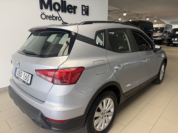 Seat Arona 7 of 18
