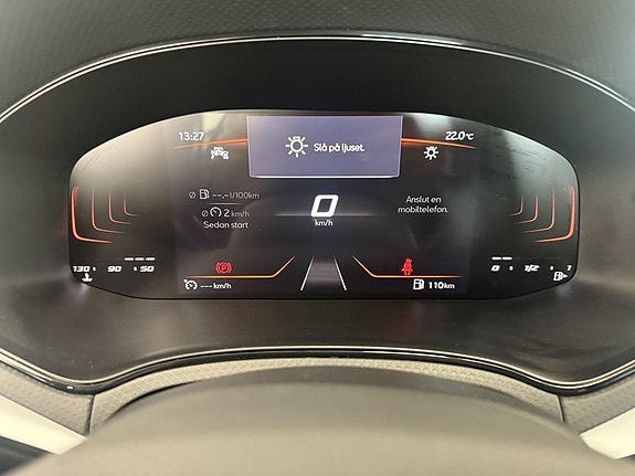Seat Arona 13 of 18
