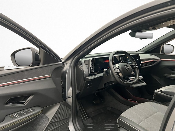 Renault Megane E-Tech 10 of 30