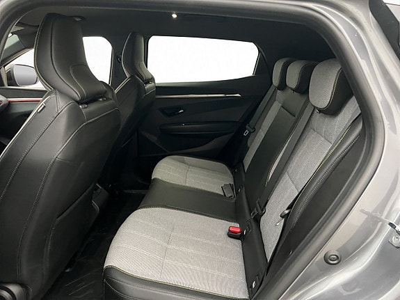 Renault Megane E-Tech 24 of 30