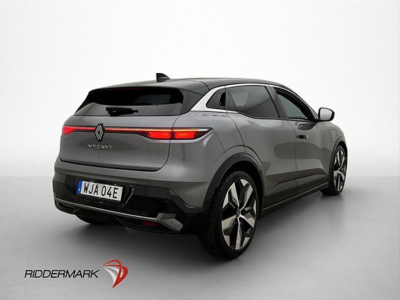 Renault Megane E-Tech 5 of 30