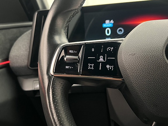Renault Megane E-Tech 15 of 30