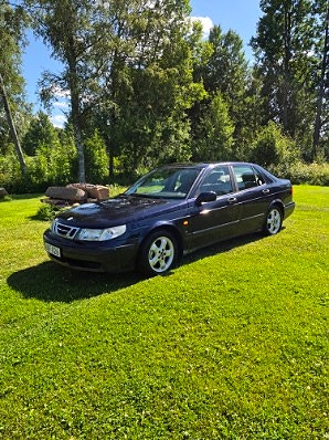 Saab 9-5 2 of 3