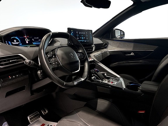 Peugeot 3008 4 of 17