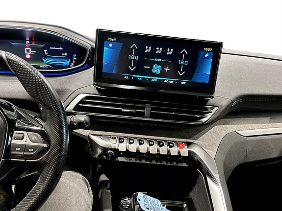 Peugeot 3008 11 of 17