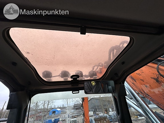 Doosan 165w hjulgrävare med vagn och skopa 15 of 27