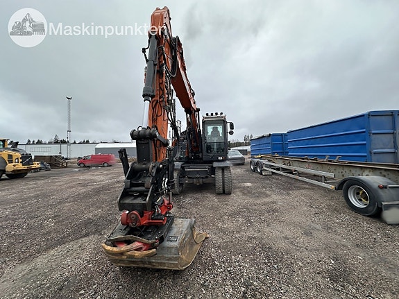 Doosan 165w hjulgrävare med vagn och skopa 2 of 27