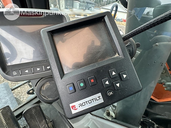 Doosan 165w hjulgrävare med vagn och skopa 19 of 27