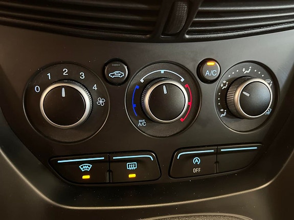 Ford Kuga 19 of 21