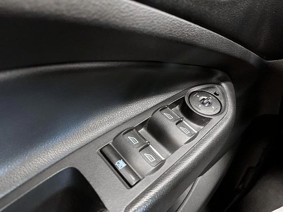 Ford Kuga 21 of 21