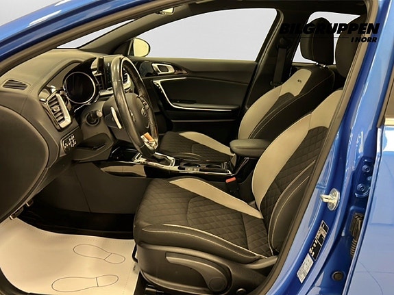 Kia Ceed 8 of 21