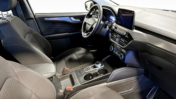 Ford Kuga 3 of 9