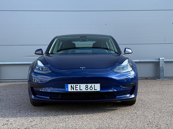 Tesla Model 3 4 of 15