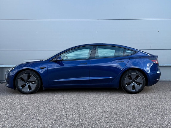 Tesla Model 3 2 of 15
