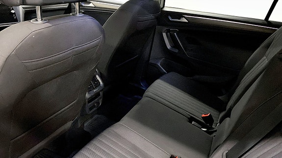 Volkswagen Tiguan Allspace 11 of 13