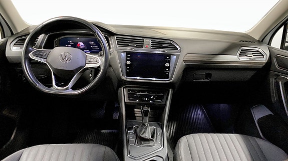 Volkswagen Tiguan Allspace 10 of 13