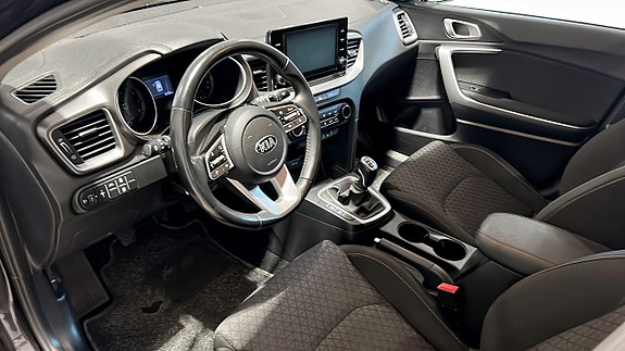 Kia Ceed 12 of 12