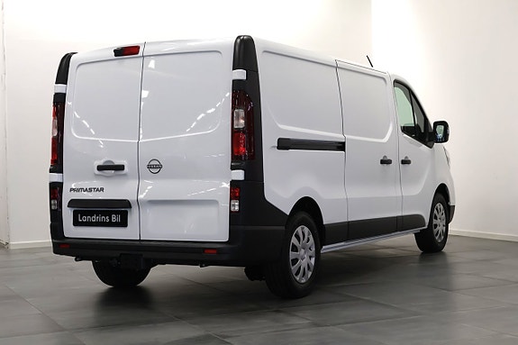 Nissan Primastar 2 of 8