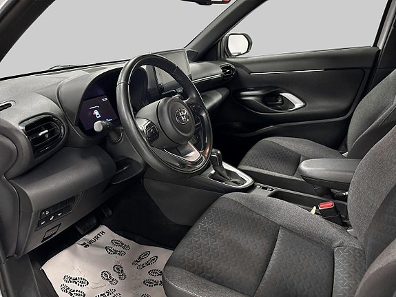 Toyota Yaris Cross 14 of 20