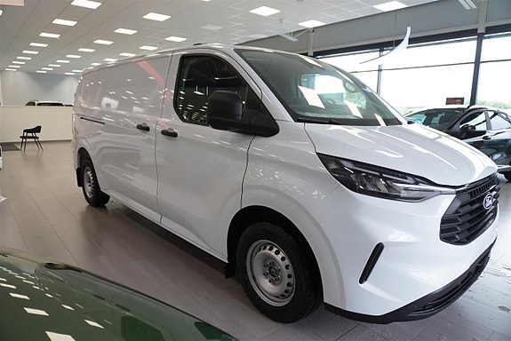 Ford Transit Custom 3 of 12