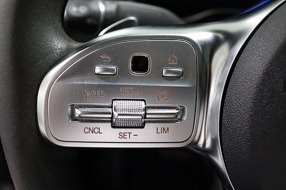 Mercedes-Benz GLC300 de 20 of 26