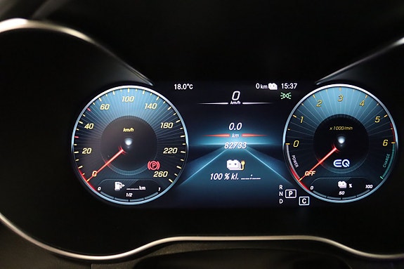 Mercedes-Benz GLC300 de 13 of 26