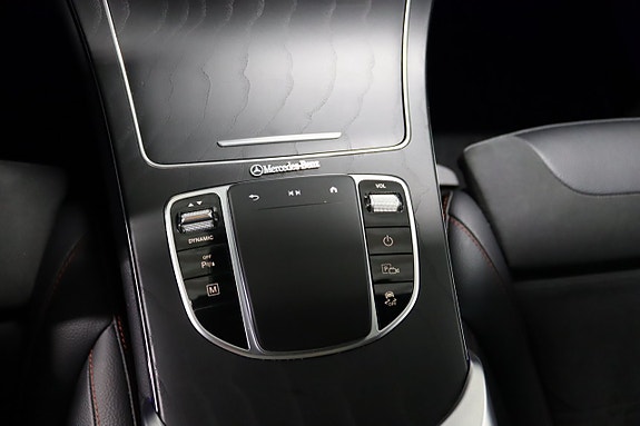 Mercedes-Benz GLC300 de 18 of 26