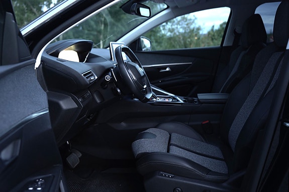 Peugeot 3008 7 of 15