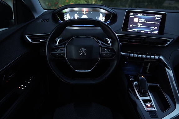 Peugeot 3008 10 of 15
