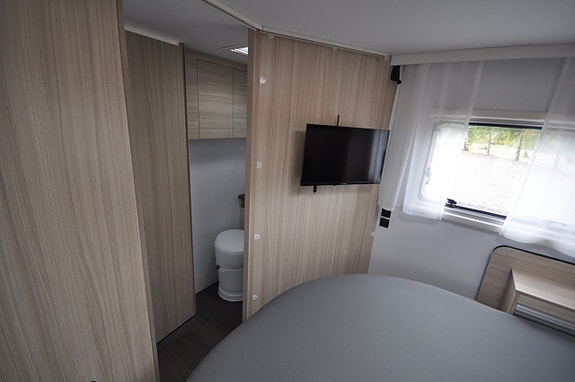 Sun Living S 75 SC Alde+AC Bodel+Lithium-Solcell+5PL+Taksäng+B körkort 19 of 26