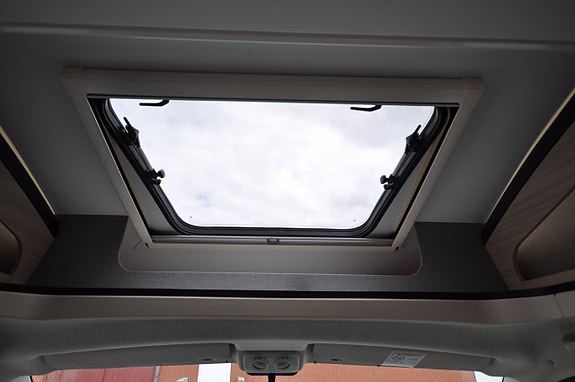 Sun Living S 75 SC Alde+AC Bodel+Lithium-Solcell+5PL+Taksäng+B körkort 24 of 26