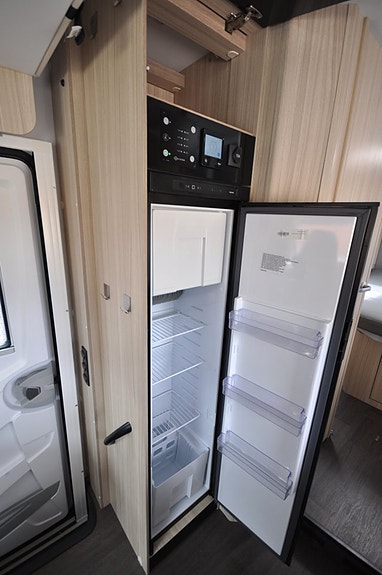 Sun Living S 75 SC Alde+AC Bodel+Lithium-Solcell+5PL+Taksäng+B körkort 16 of 26