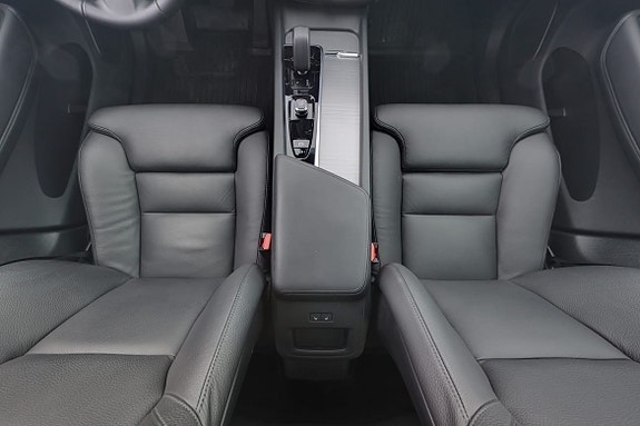 Volvo XC60 9 of 17