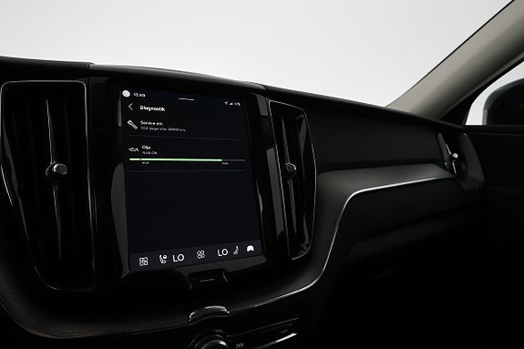 Volvo XC60 14 of 17