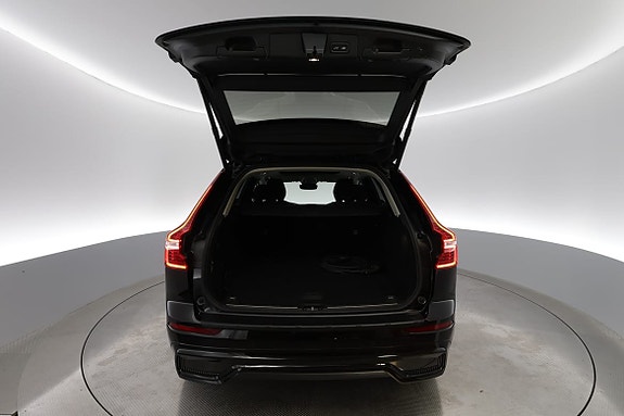 Volvo XC60 16 of 17
