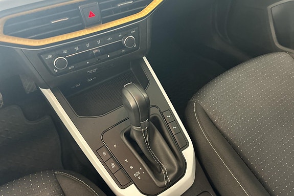 Seat Arona 22 of 26