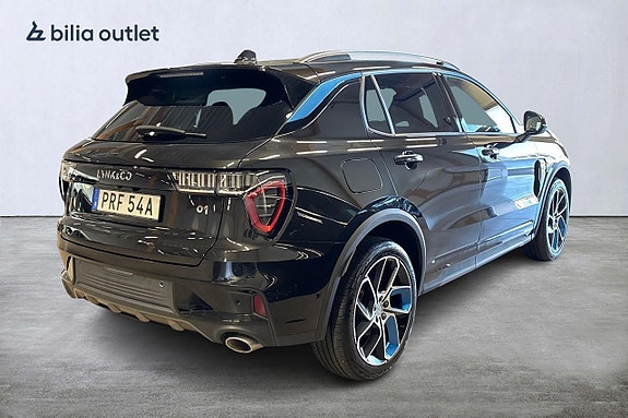 Lynk & Co 01 8 of 30